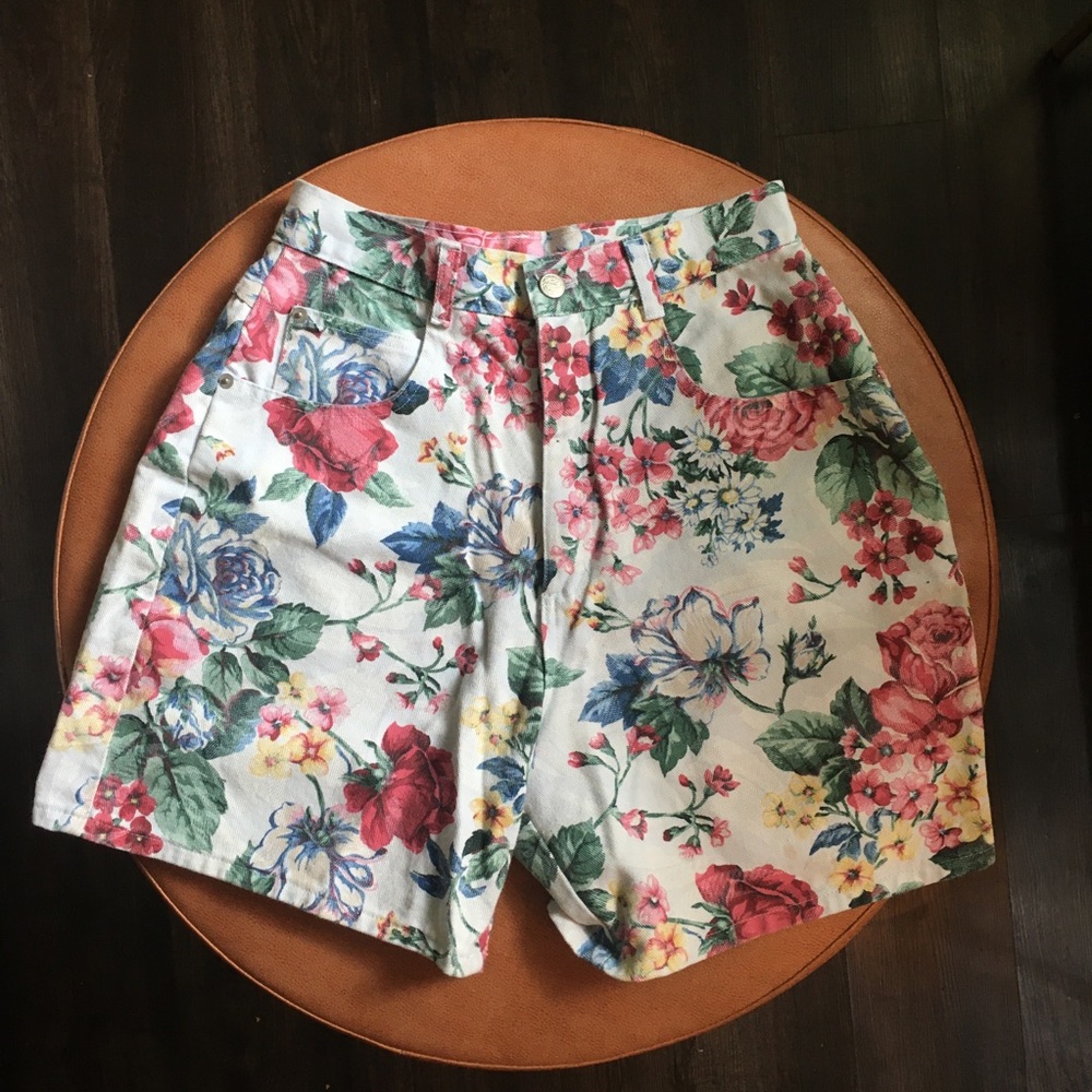 90’s Partners Mervyn's High Waisted Floral Shorts - Picture 2 of 8